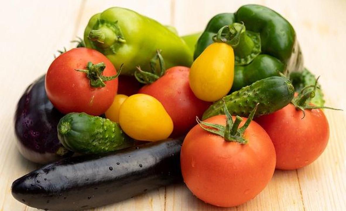 Пять продуктов, которые лучше есть с кожурой
