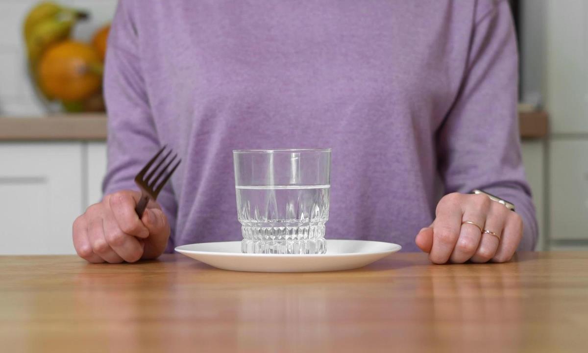 Сколько человек может прожить без еды