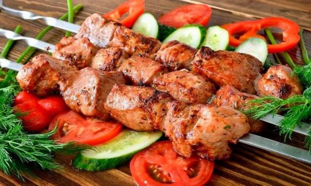 Почему шашлык лучше не сочетать с алкоголем